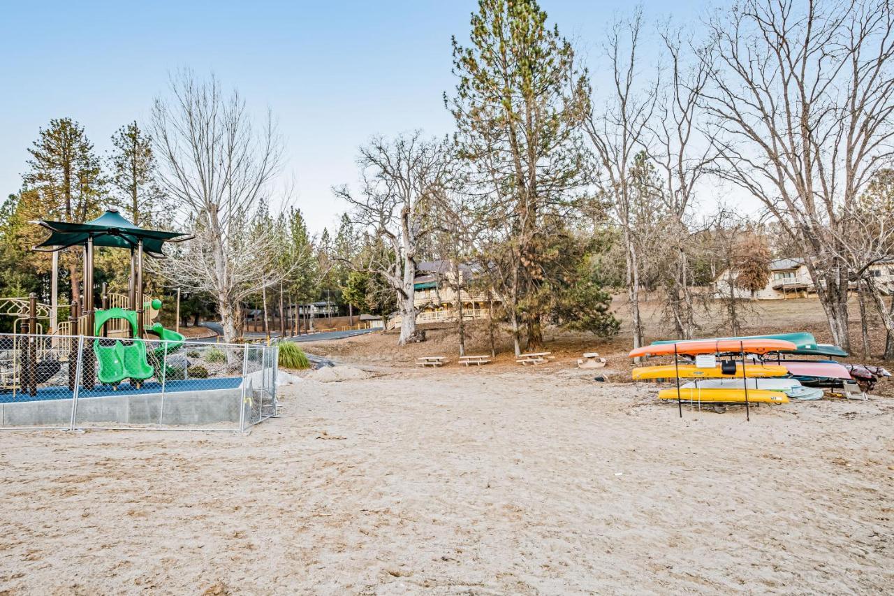 Luring Lakefront Landing Groveland Exterior foto