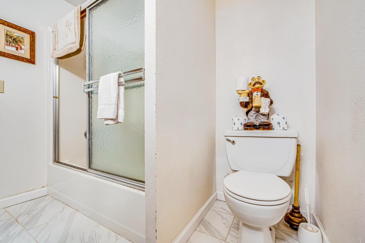 Luring Lakefront Landing Groveland Exterior foto